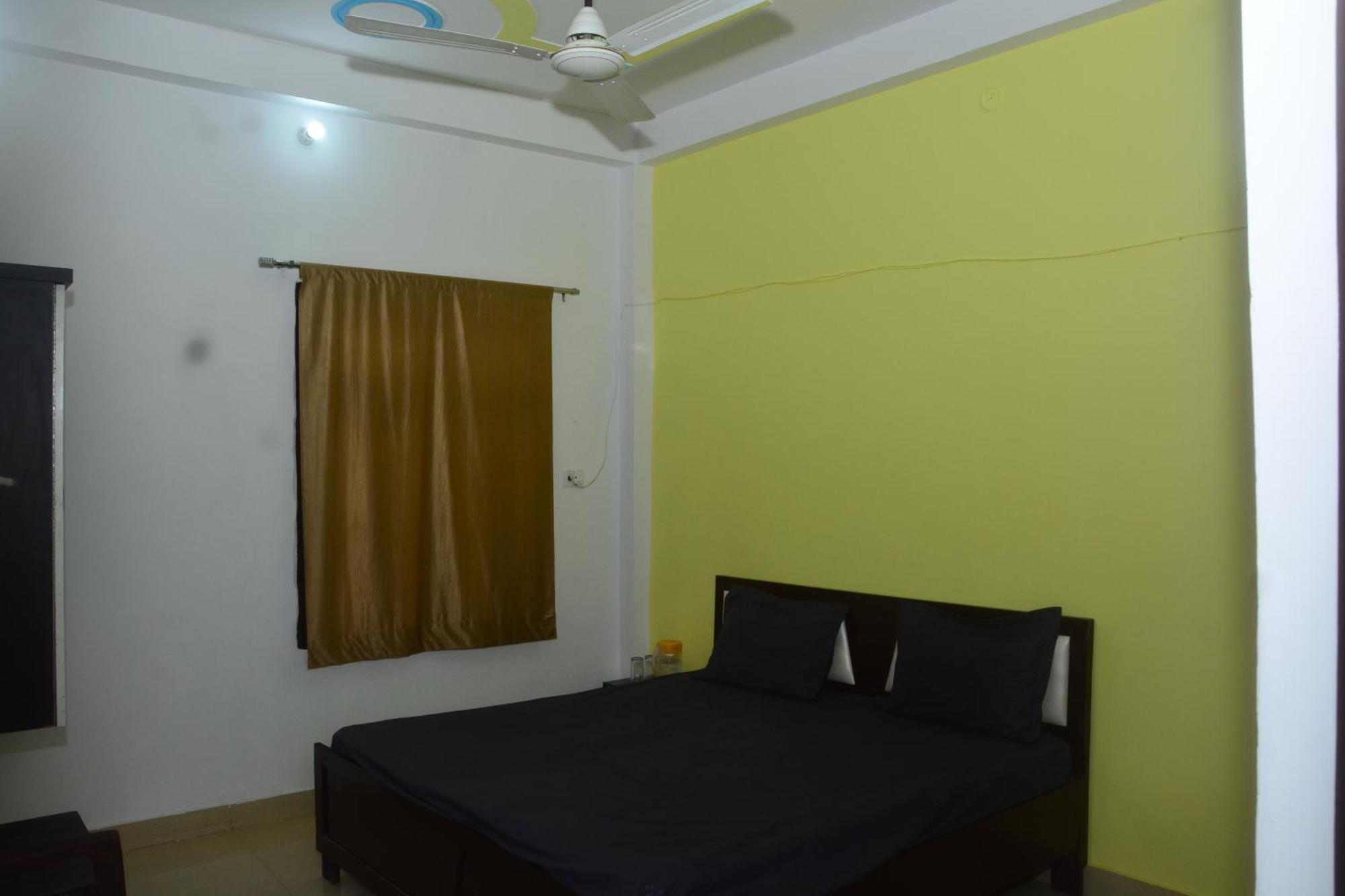 Hotel Chandrasha Villa Ayodhya Dham Ram Mandir 600 Meter Buitenkant foto
