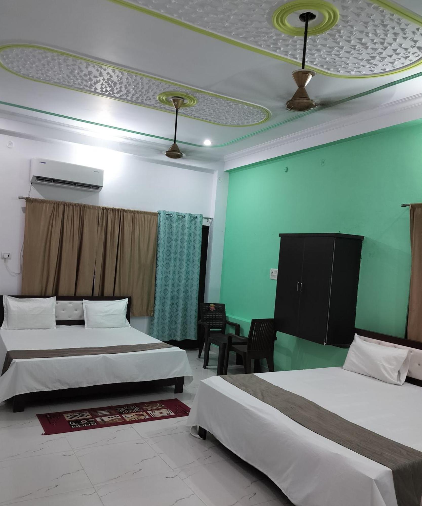 Hotel Chandrasha Villa Ayodhya Dham Ram Mandir 600 Meter Buitenkant foto