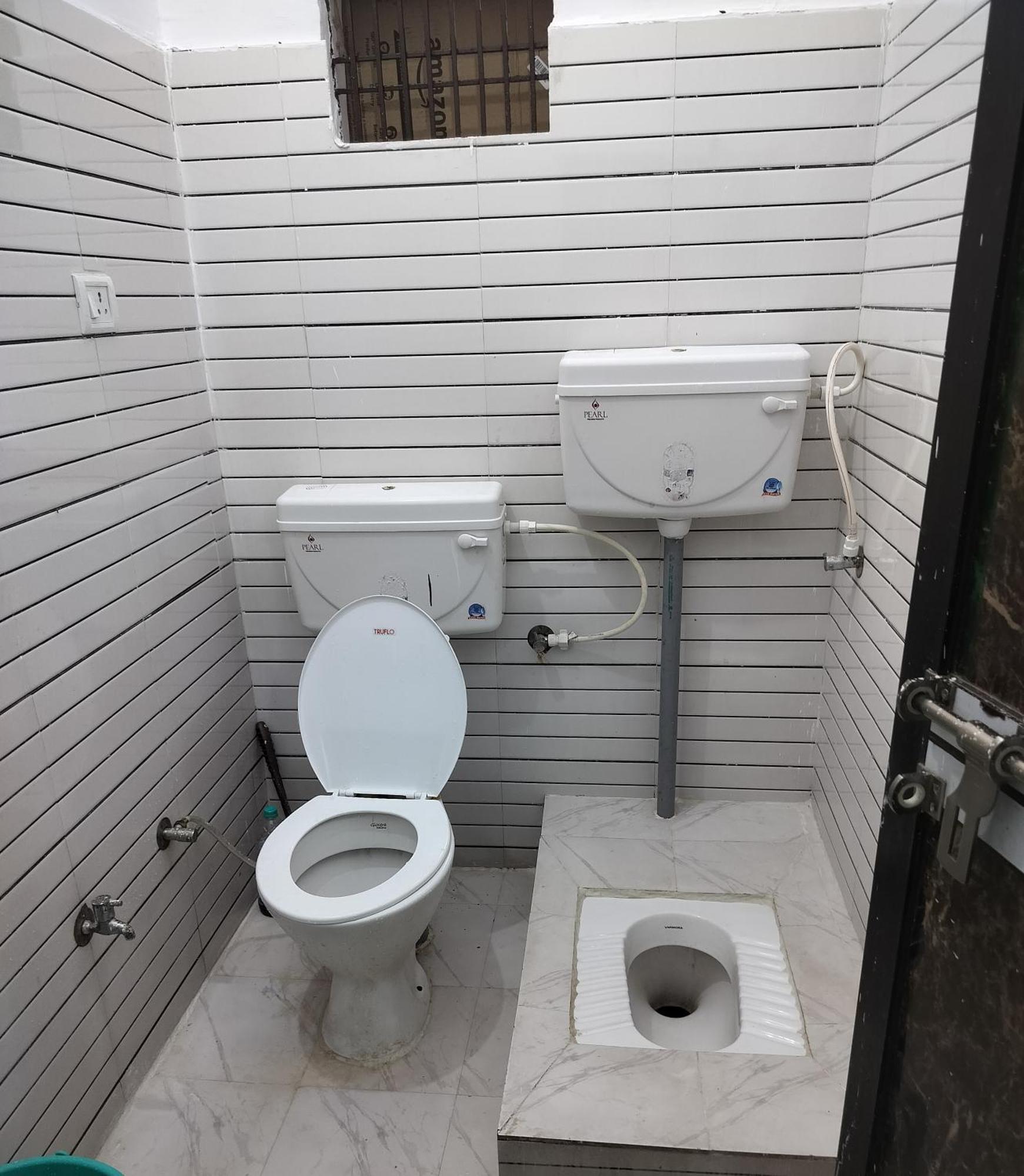 Hotel Chandrasha Villa Ayodhya Dham Ram Mandir 600 Meter Buitenkant foto